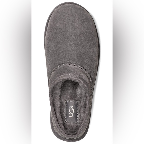 Like New! 'UGG' Grey Classic Suede Slippers everyday slide in Sz 7! Great color! - Picture 4 of 4